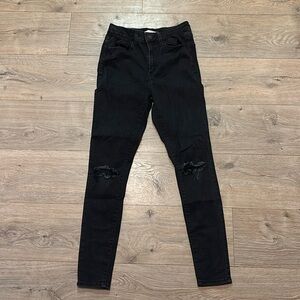 Juniors Black Distressed Jeggings